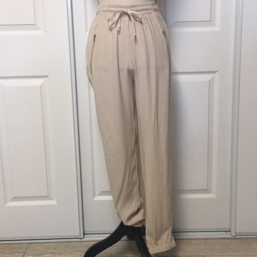 Harlowe & Graham Beige Drawstring Jogger Pants